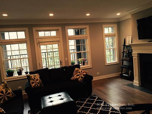 4th image of 1241 W Oakdale Ave #2