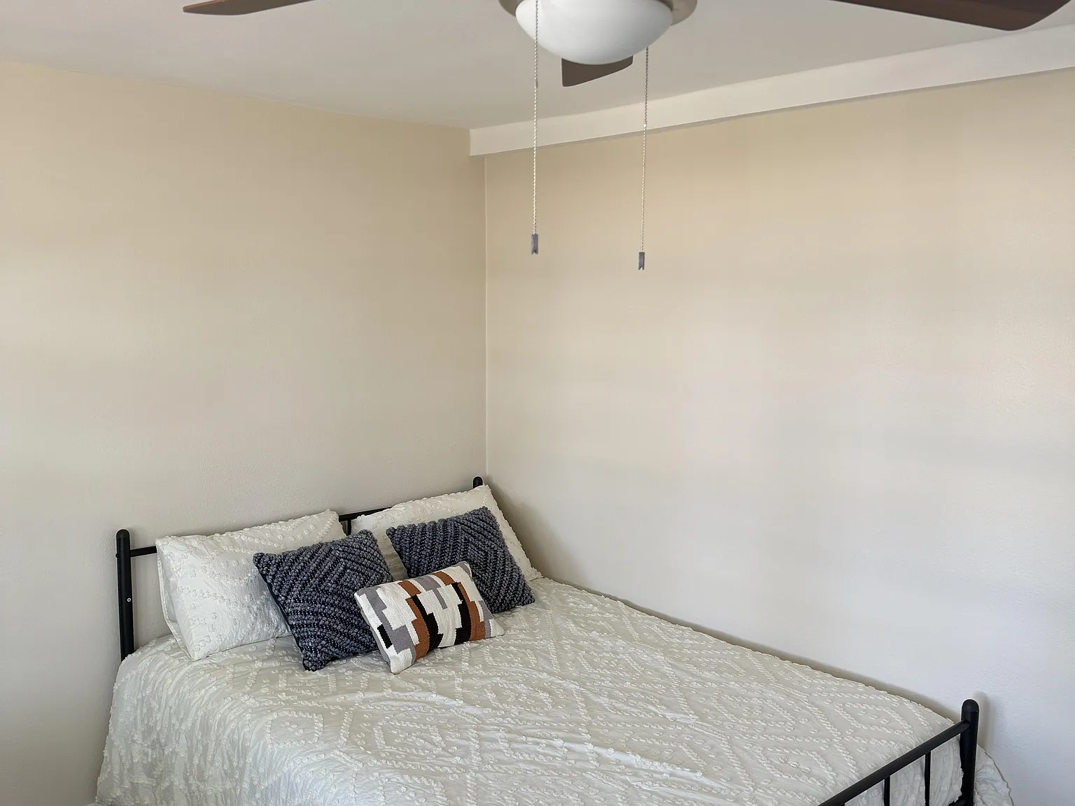 4 bed, 2.0 bath, 1905 sqft, $741 — Photo 1