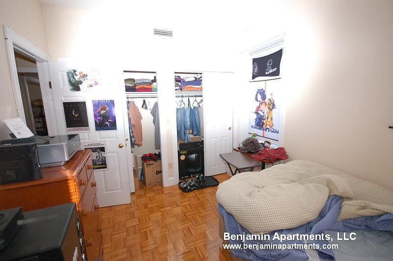 2nd image of 17 Highgate St APT 5E