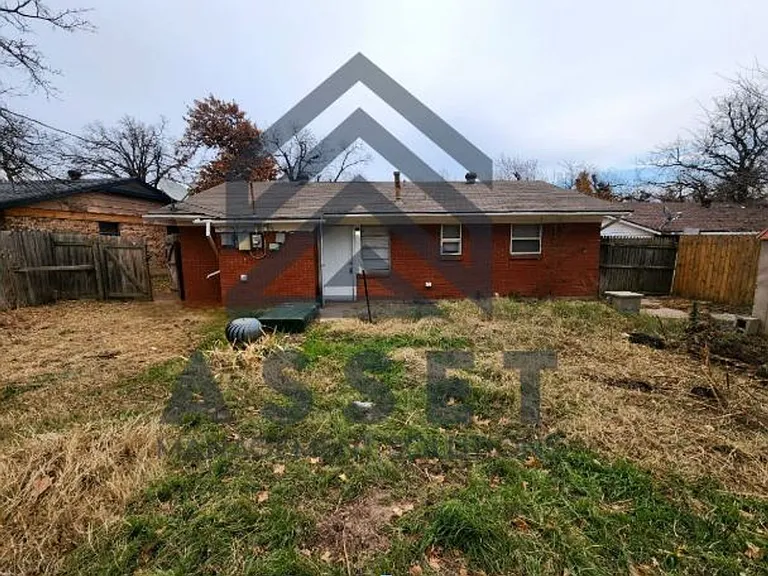 2121 N Wilburn Pl — Photo 16