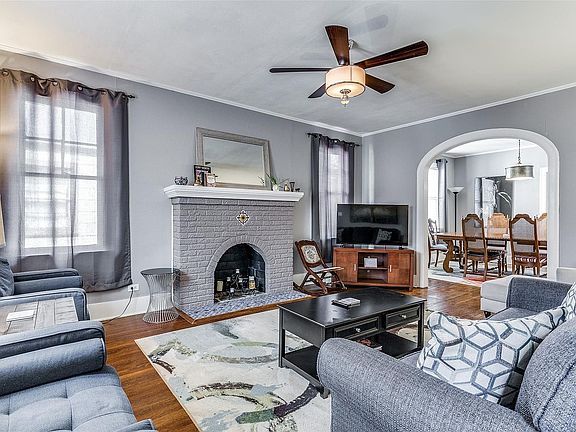 4th image of 3211 Cockrell Ave