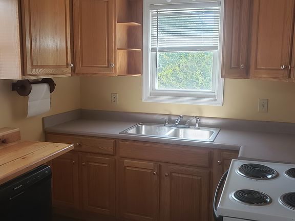 3rd image of 841 Tye River Tpke