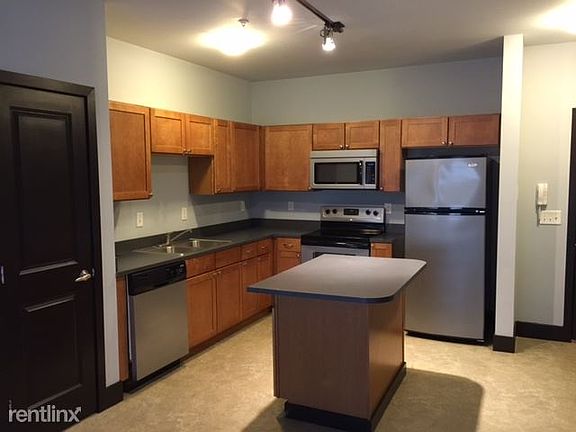 3rd image of 203 S Wall St APT 106