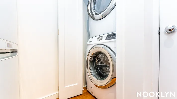 Rented by Nooklyn NYC LLC | media 53