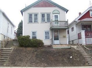 2576 S Burrell St, Milwaukee, WI 53207