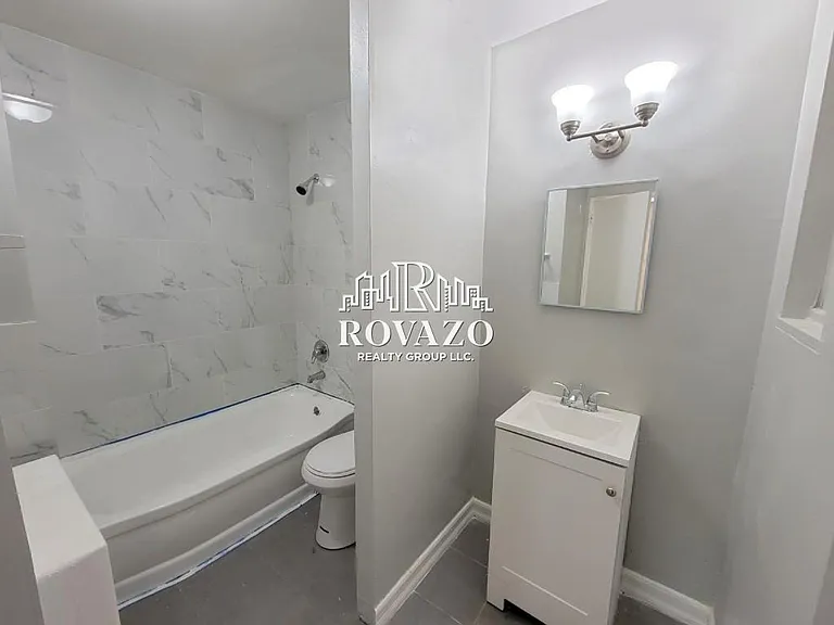 603-604 Elizabeth Ave #4A — Photo 3