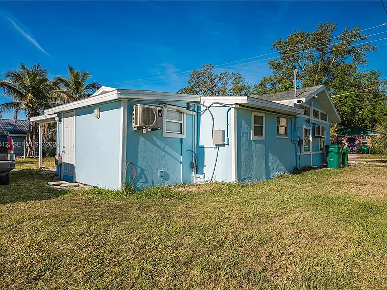 4504 Oakley St #B — Photo 23