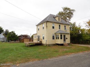 12 Victor St, Pittsfield, MA 01201