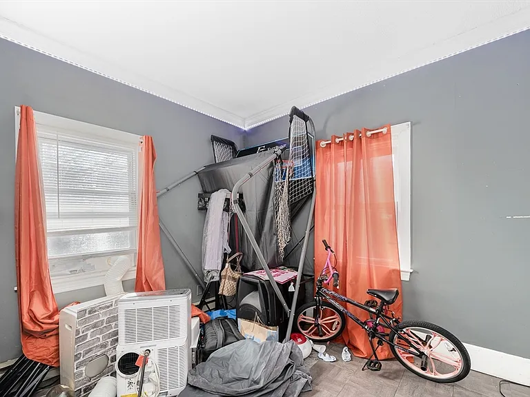 51 Lithgow St #3 — Photo 9