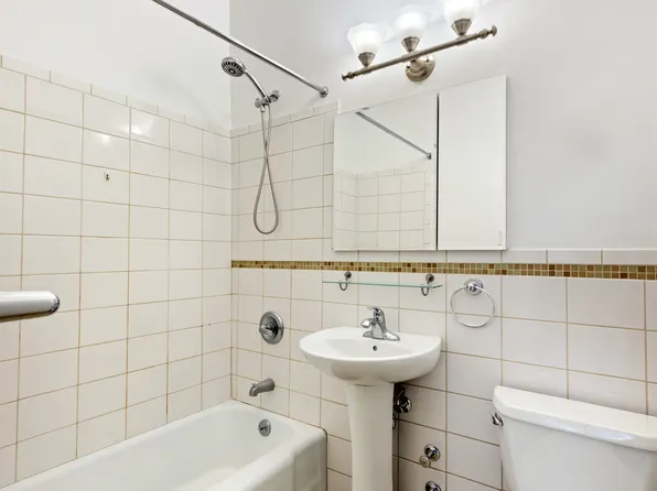 222 East 80th Street image 3 of 9