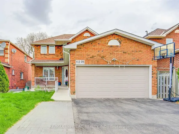5295 Thornwood Dr, Mississauga, ON L4Z 3J3