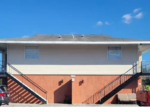 8415 Camden St APT B, Tampa, FL 33614