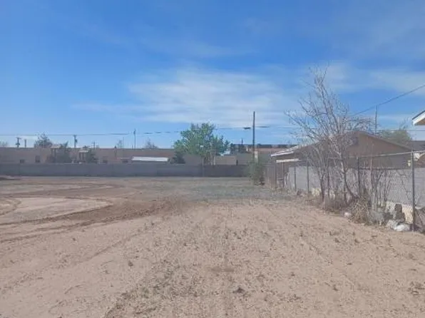 304 Candelaria Rd NW, Albuquerque, NM 87107