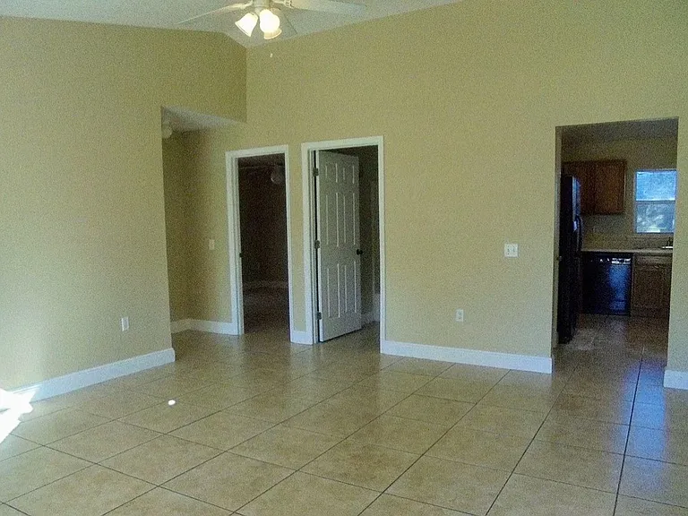 417 Gannet Ct — Photo 8