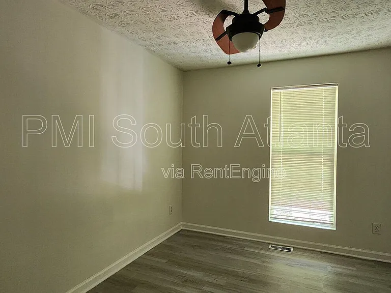 3021 Waldrop Cir — Photo 18