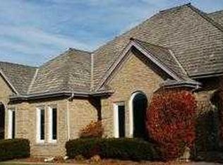 10731 S Royal Porthcawl Dr, Naperville, IL 60564