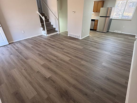 4th image of 202 S Lamar St