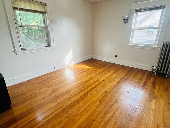 Room "K" - $1200
