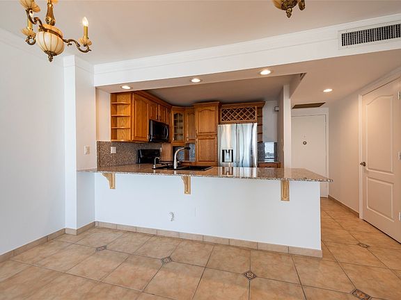 4th image of 3725 S Ocean Dr APT 1406