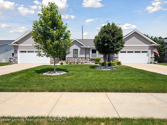 2nd image of 145 Vansickle Dr #3