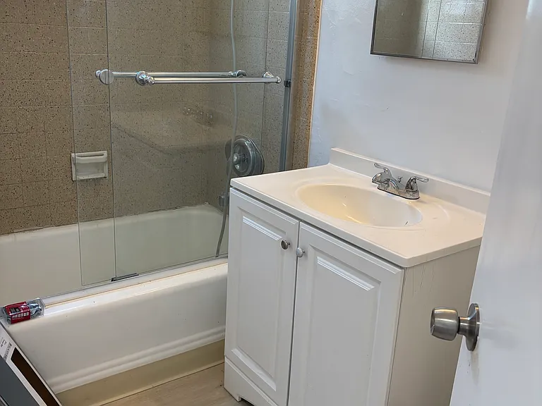 6228 Stanley Ave — Photo 8