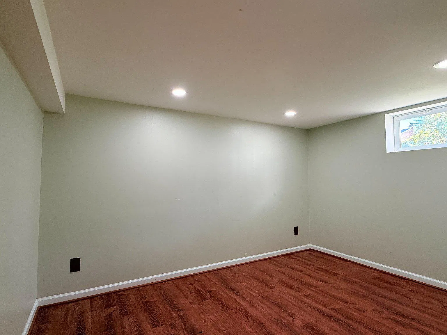 4 bed, 3.0 bath, 2136 sqft, $3,900 — Photo 4