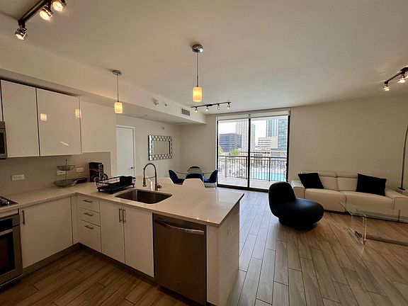 4th image of 999 SW 1st Ave APT 1202