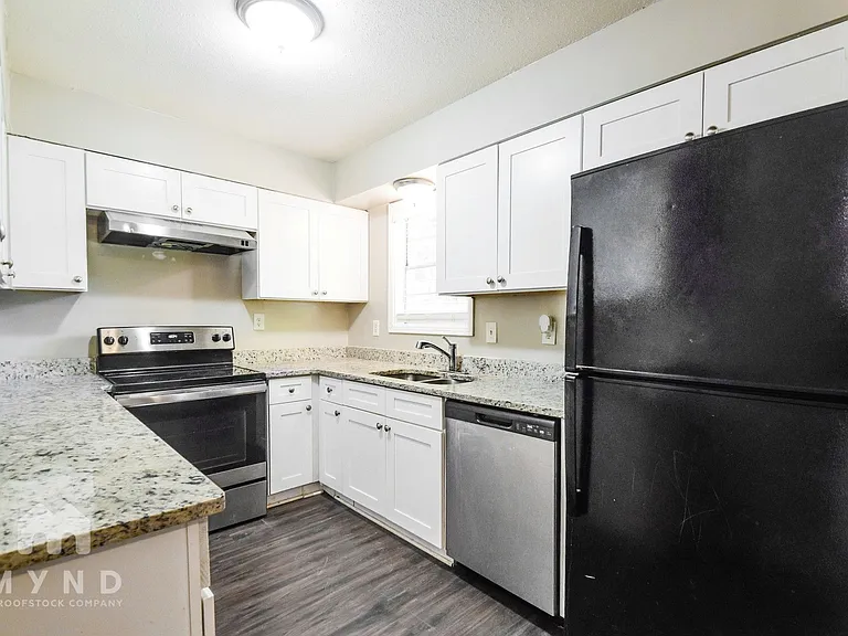 2695 Shady Grove Dr — Photo 6