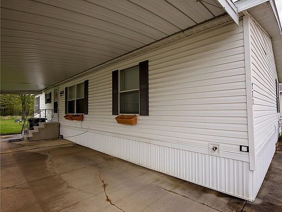 2nd image of 277 Connecticut Dr