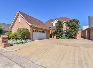 2818 Lake View Dr, Missouri City, TX 77459