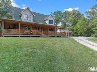 30251 Jones Rd, Girard, IL 62640