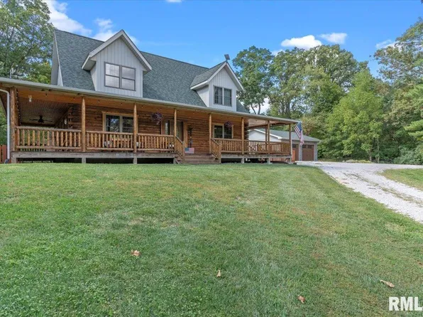 30251 Jones Rd, Girard, IL 62640