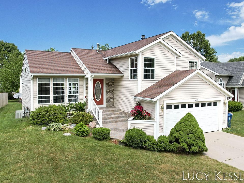 1st image of 4752 Meadow Lake Dr SE