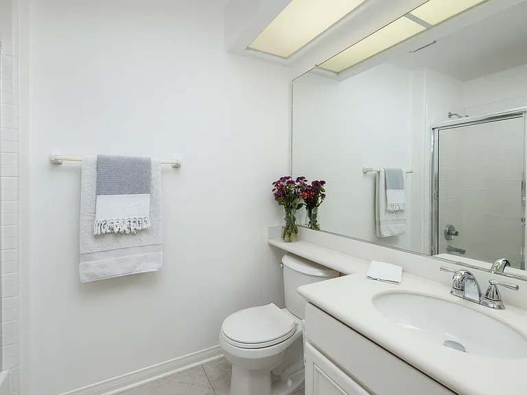 132 Cameray Hts — Photo 5