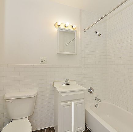 4th image of 528 E 6th St APT 1B