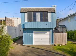 124 S Falcon St, Rockaway Beach, OR 97136
