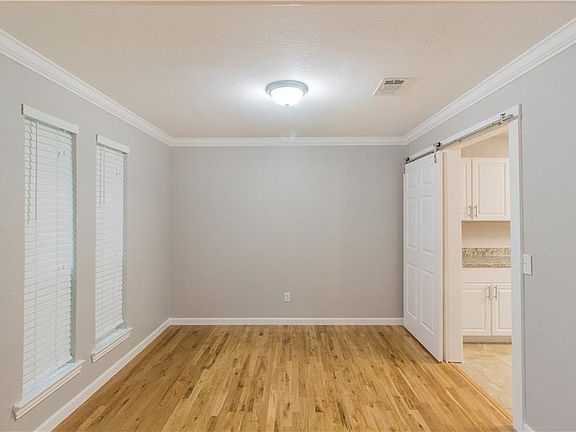 5th image of 1813 Westridge Dr
