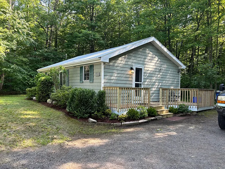 118 Blakely Rd — Photo 2