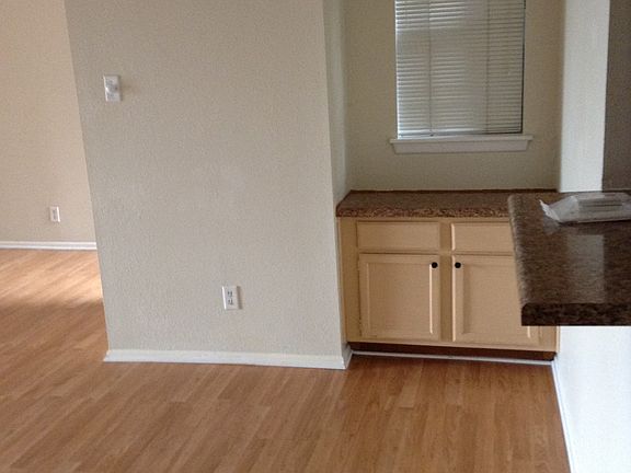 5th image of 4212 Medical Dr APT 309