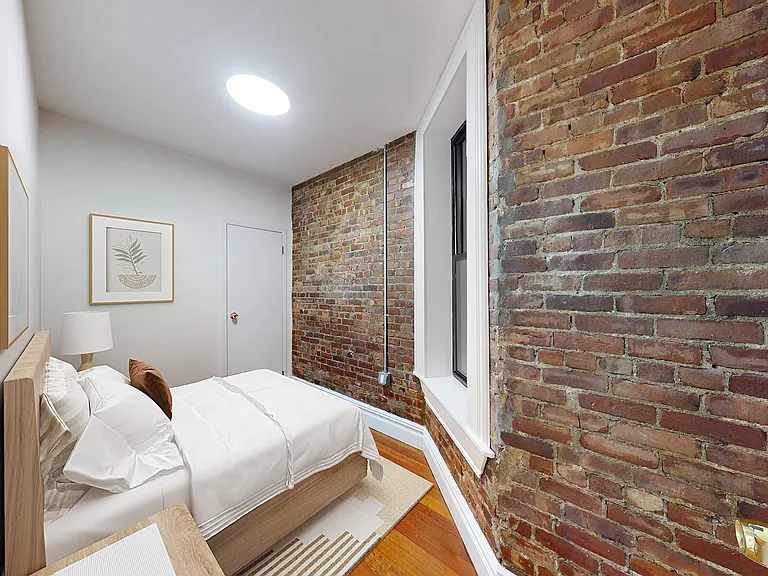 142 W 109th St #1E — Photo 4