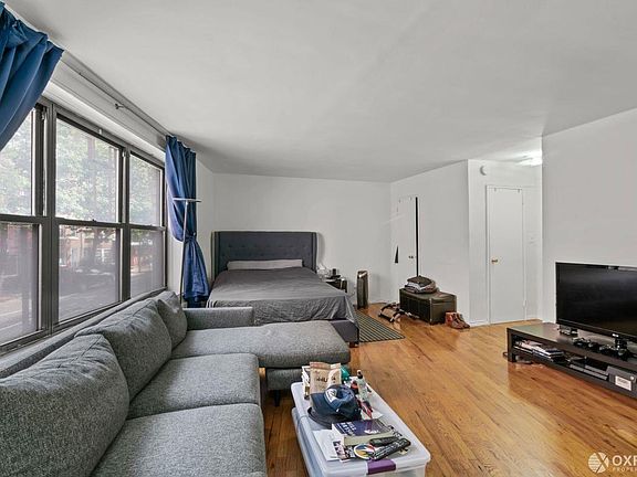 4th image of 650 Washington St #1QQ