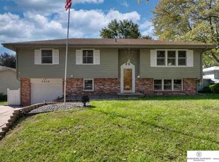 4816 S 91st Avenue Cir, Omaha, NE 68127