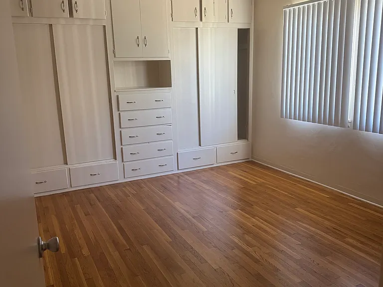 2519 N Lincoln St — Photo 22