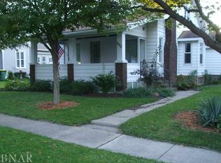 203 S Walnut St, Heyworth, IL 61745