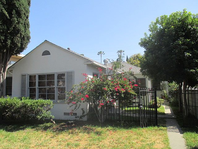1st image of 352 Vine St