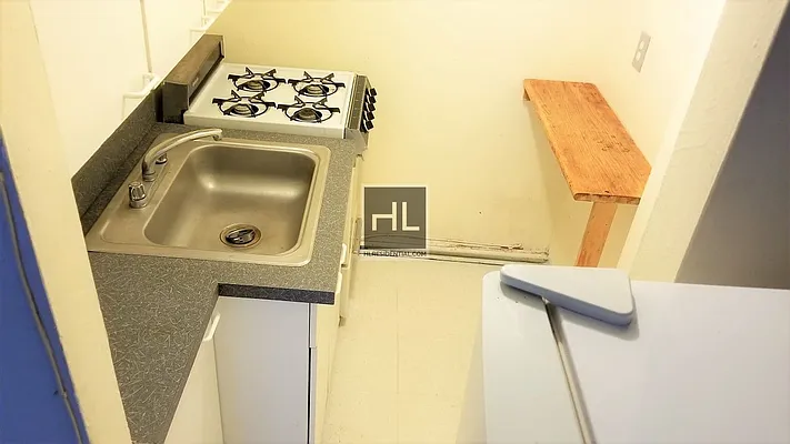 Rented by Highline Residential | media 17