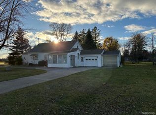 343 Grindstone Rd, Port Austin, MI 48467