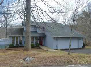 1103 Indian Ridge Dr, Moneta, VA 24121