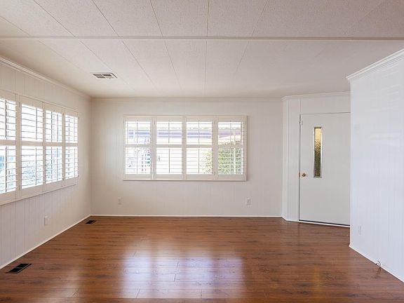 2nd image of 33 Quail Hollow Dr #33