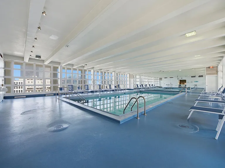 535 N Michigan Ave #1009 — Photo 15